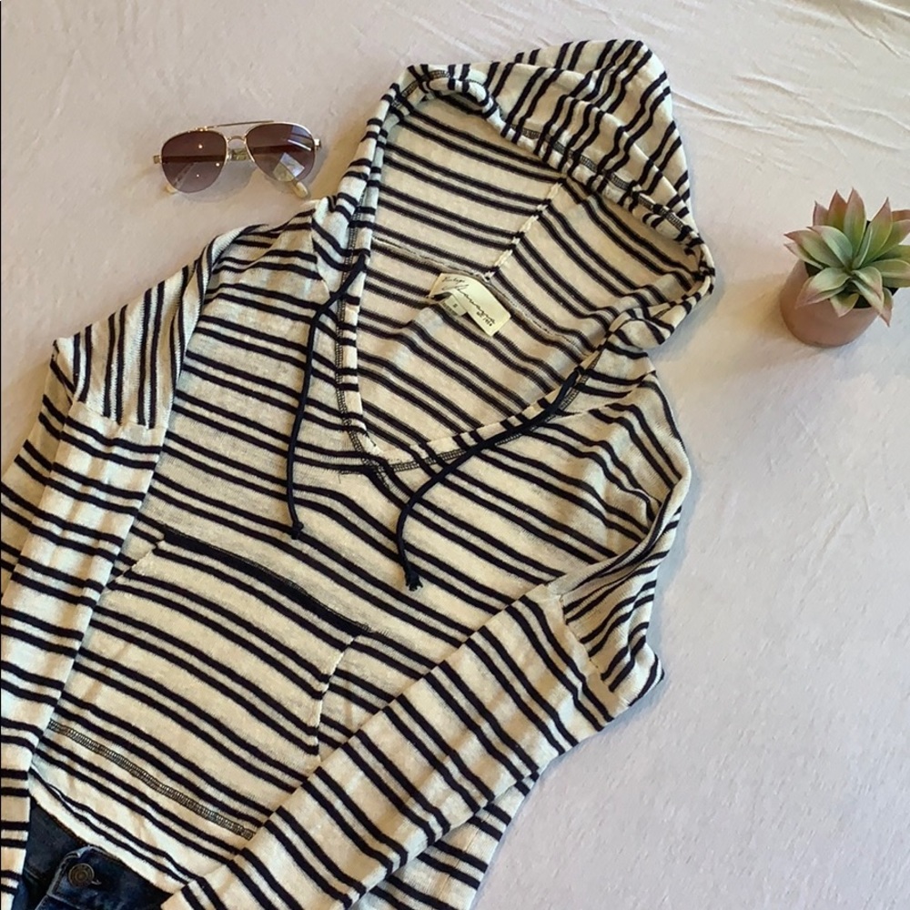 Long sleeve light hoodie